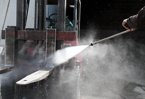 Why Choose Our Certified Pressure Washing Experts for Your Project Needs in Milford, OH?